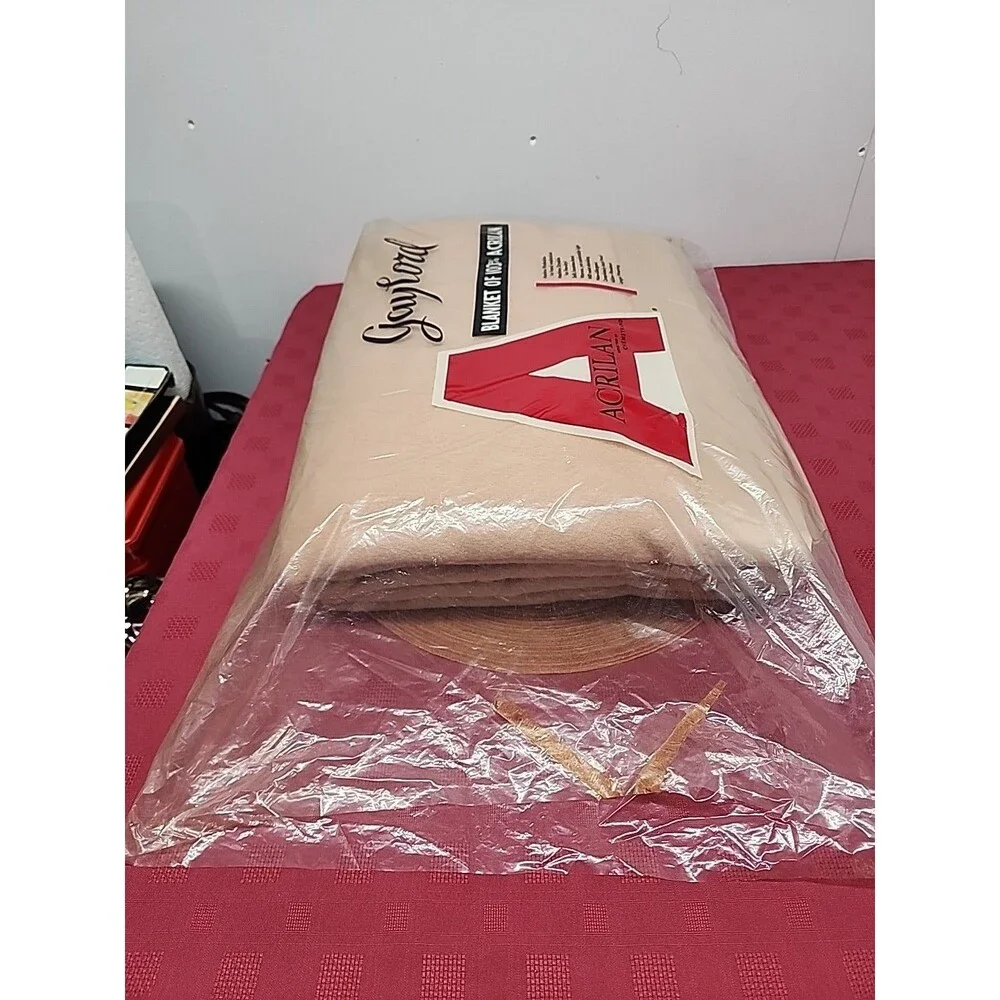 VTG Gaylord's Dept. Store Salmon Color Acrilan Blanket 72 X 90 1960s New W Tags
